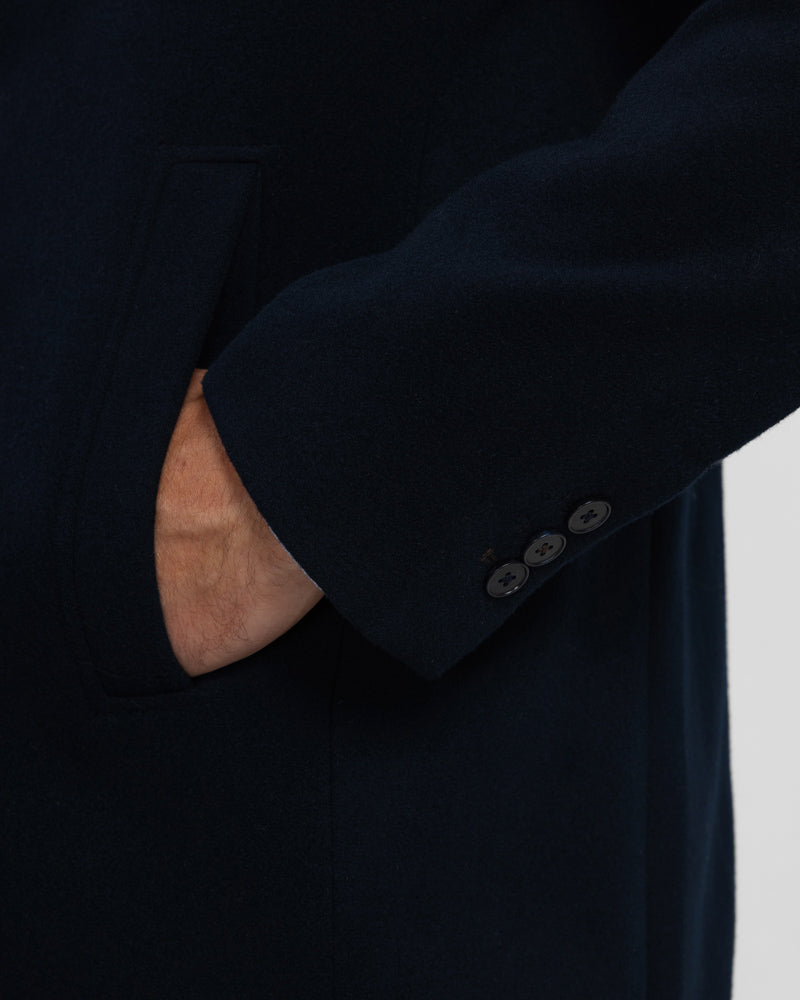 Holden - Inverted Collar Coat