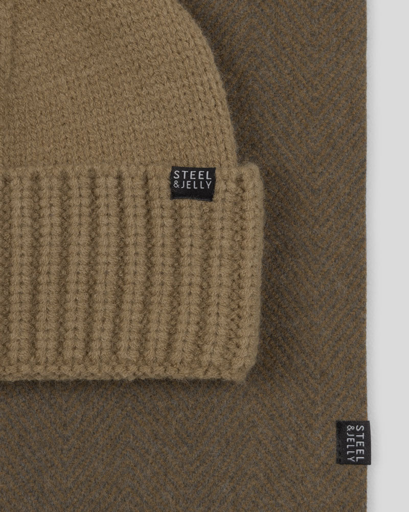 Bilsham - Beanie & Herringbone Soft-Touch Scarf Set